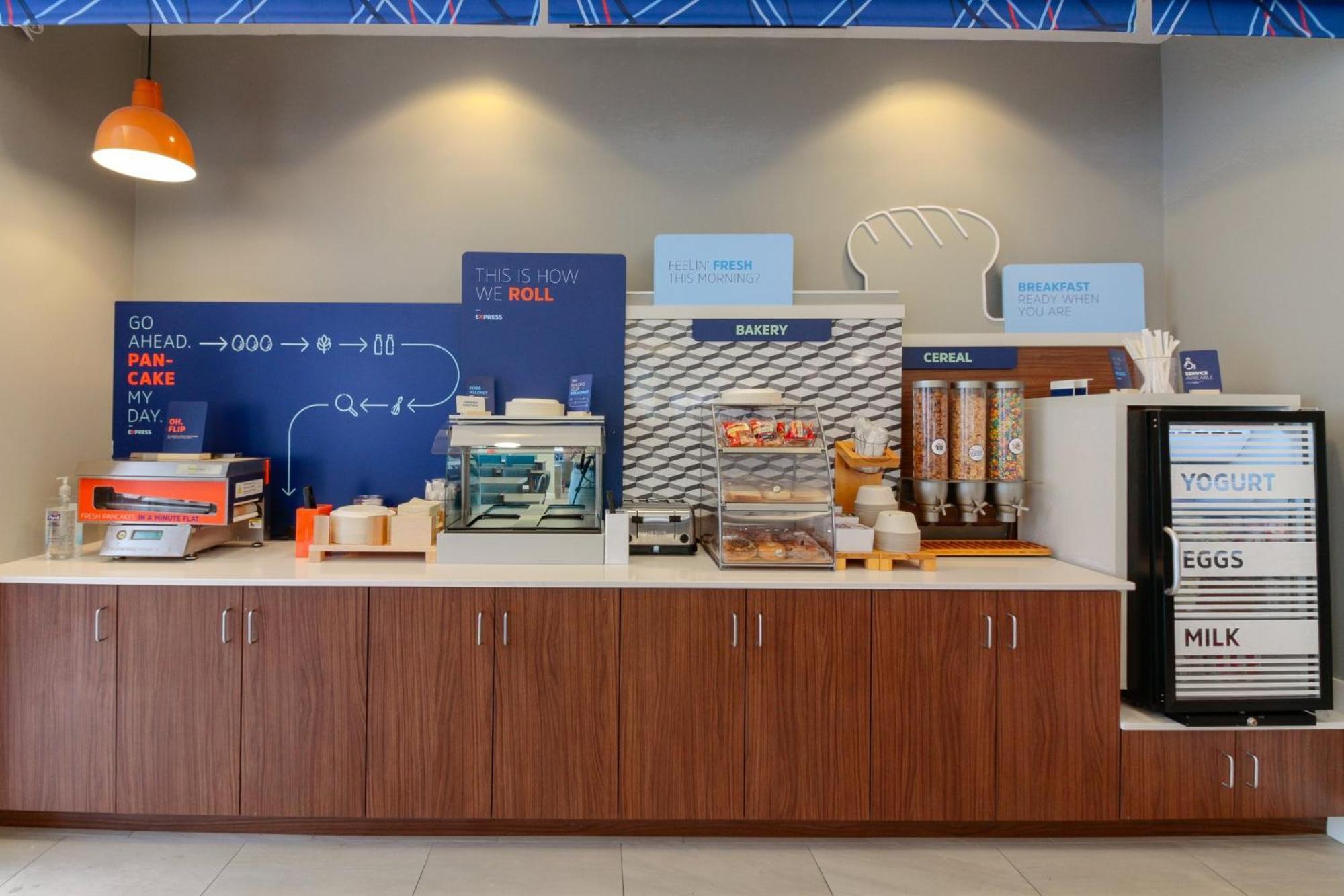 Holiday Inn Express Leland - Wilmington Area By Ihg Eksteriør billede