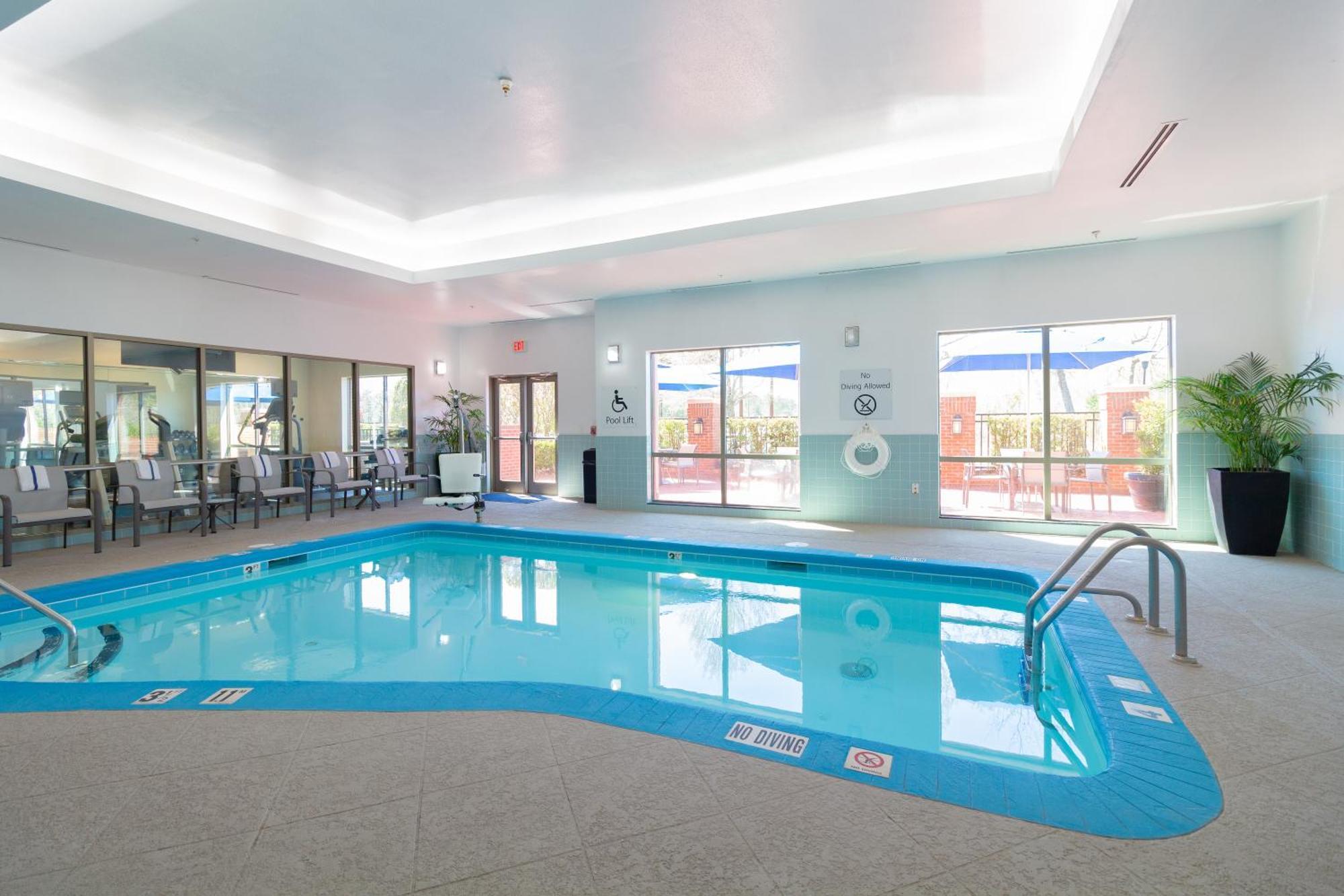 Holiday Inn Express Leland - Wilmington Area By Ihg Eksteriør billede